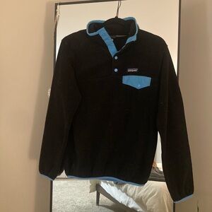 Black and Blue Patagonia Pullover